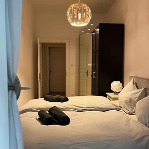 Quiet Next To Belvedere & Central Station Apartment Vienna